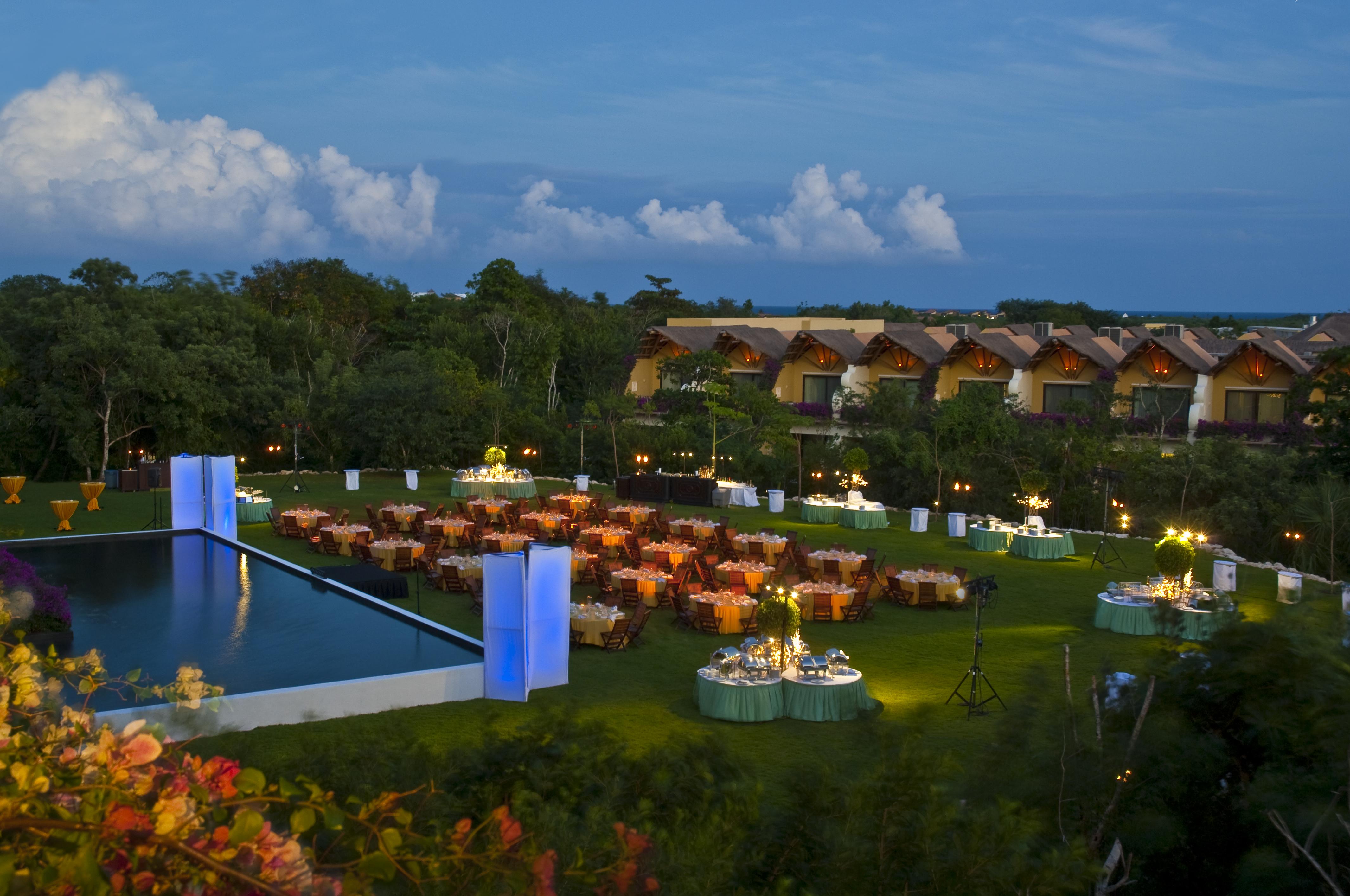 Ambassador At Grand Velas Riviera Maya El Marlyn Azul Exterior photo