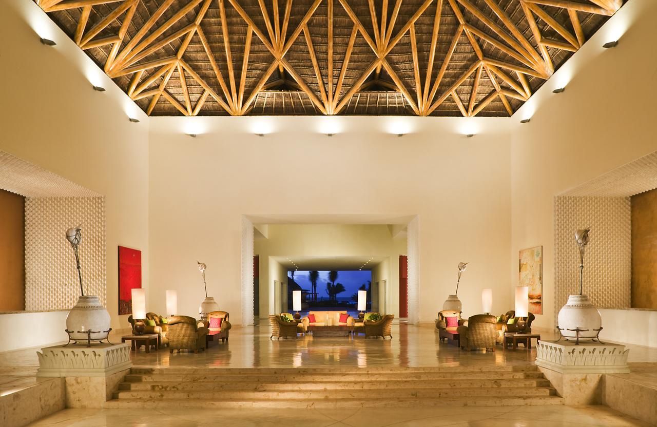 Ambassador At Grand Velas Riviera Maya El Marlyn Azul Exterior photo