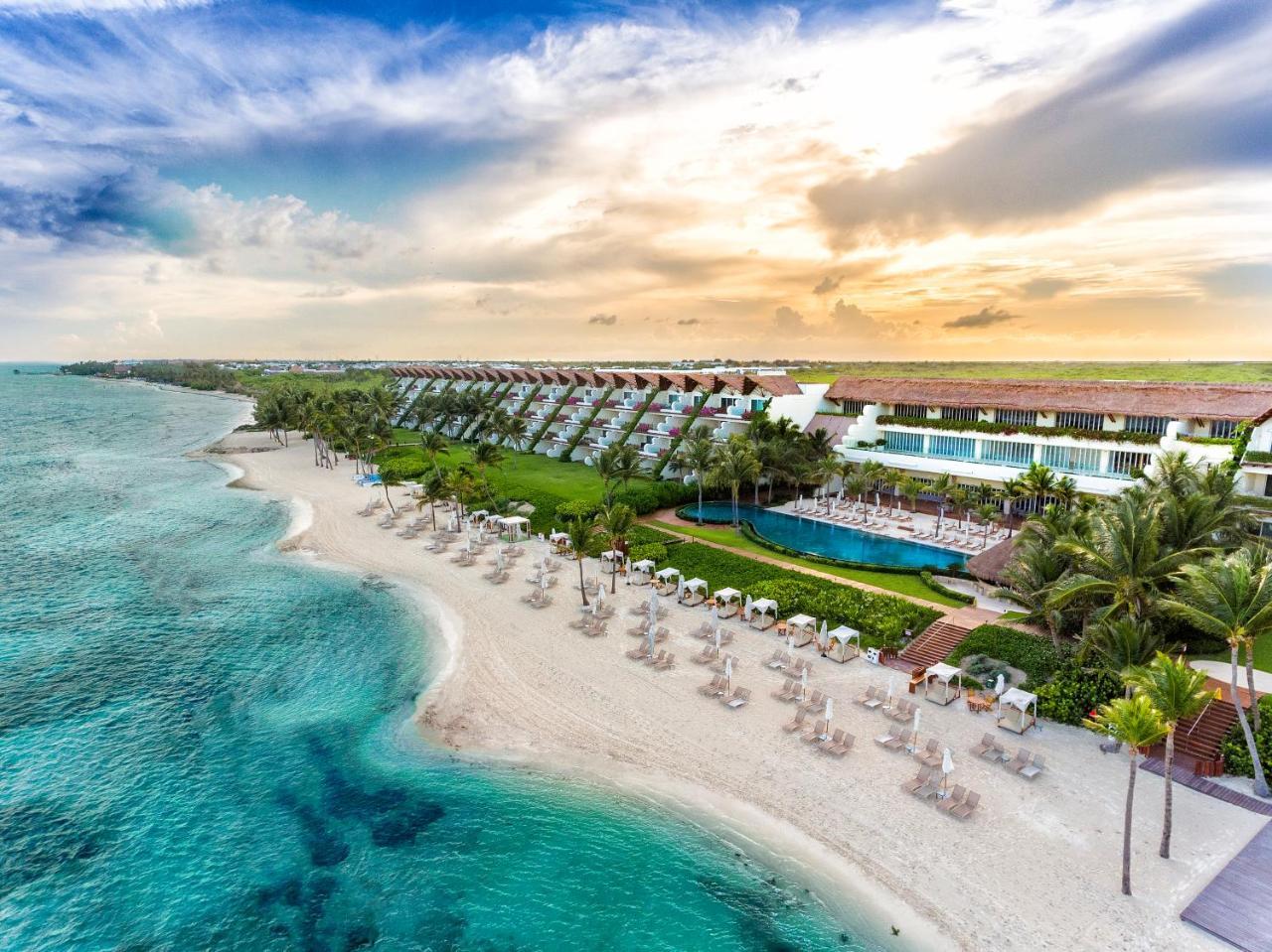 Ambassador At Grand Velas Riviera Maya El Marlyn Azul Exterior photo
