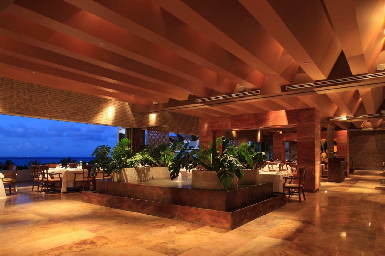 Ambassador At Grand Velas Riviera Maya El Marlyn Azul Exterior photo