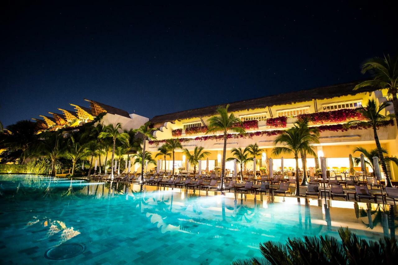 Ambassador At Grand Velas Riviera Maya El Marlyn Azul Exterior photo