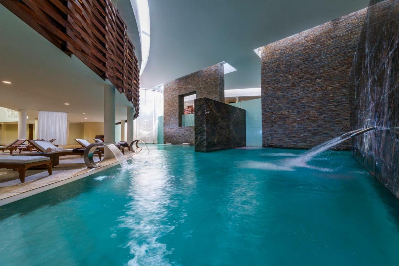 Ambassador At Grand Velas Riviera Maya El Marlyn Azul Exterior photo